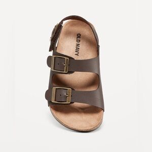 Buckled strap sandals for toddler boys